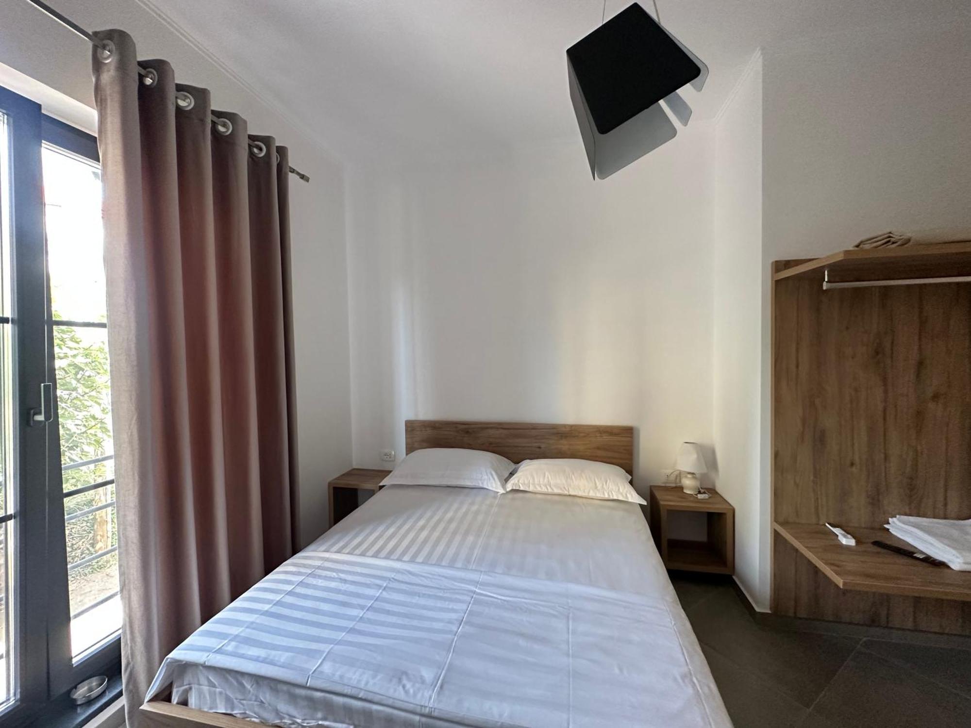 Central Comfort Suites Tiranë Eksteriør bilde