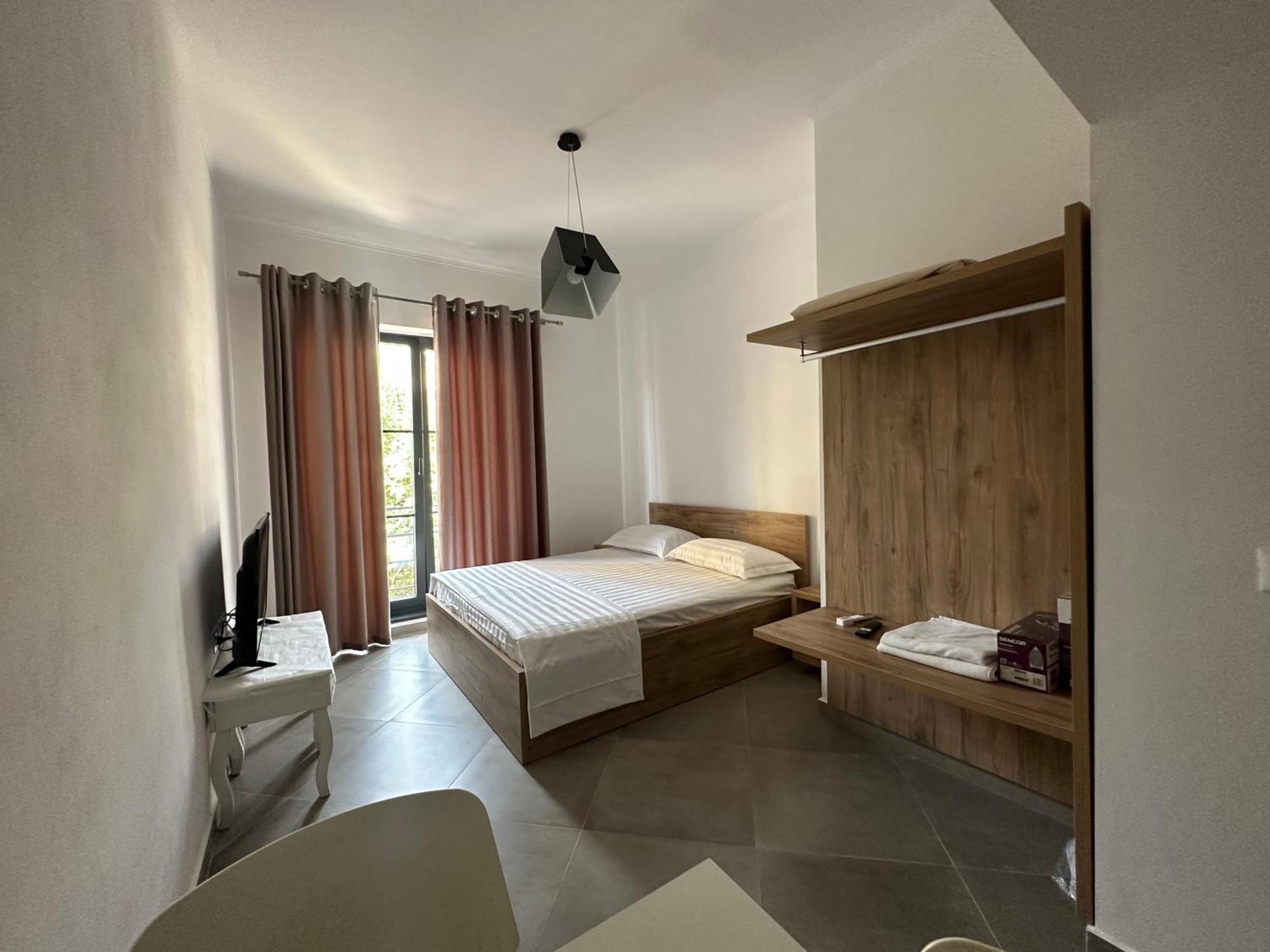 Central Comfort Suites Tiranë Eksteriør bilde