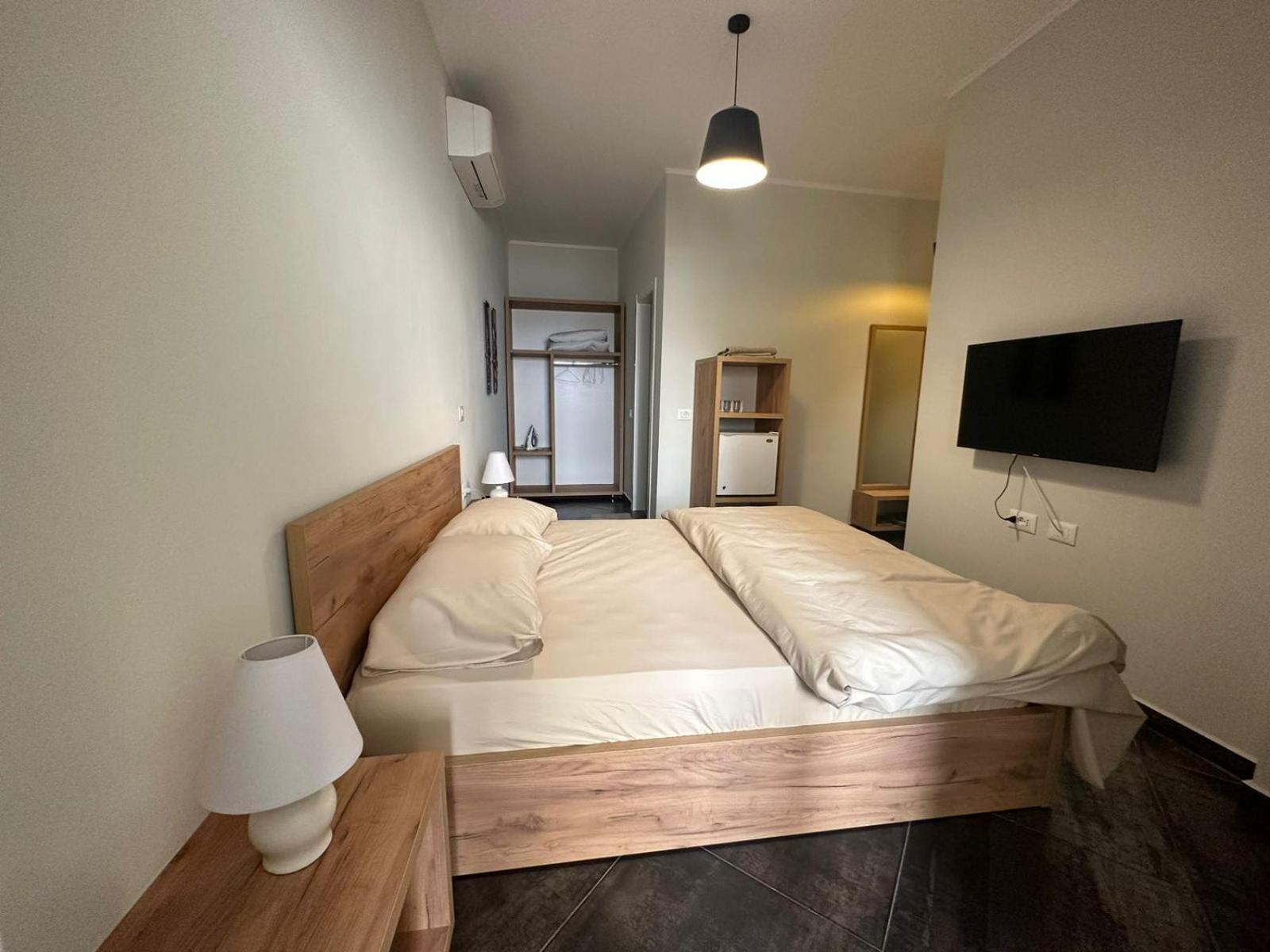 Central Comfort Suites Tiranë Eksteriør bilde